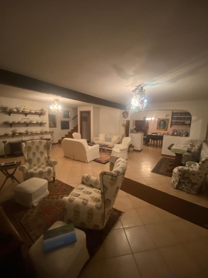 B&B La Casa Del Sole Manzano Bagian luar foto