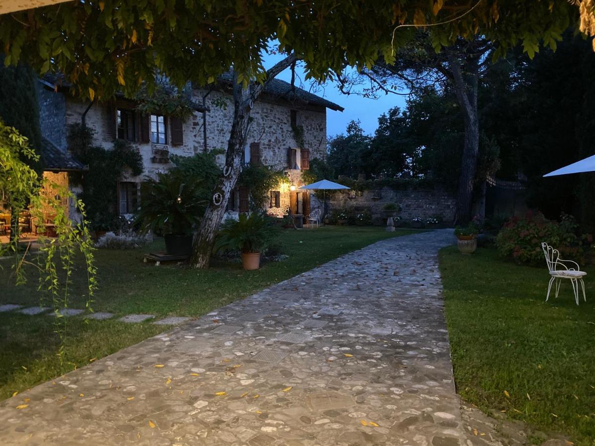 B&B La Casa Del Sole Manzano Bagian luar foto